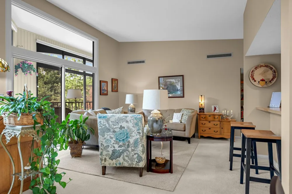 8400 Pennsylvania Road #320 Bloomington, MN 55438