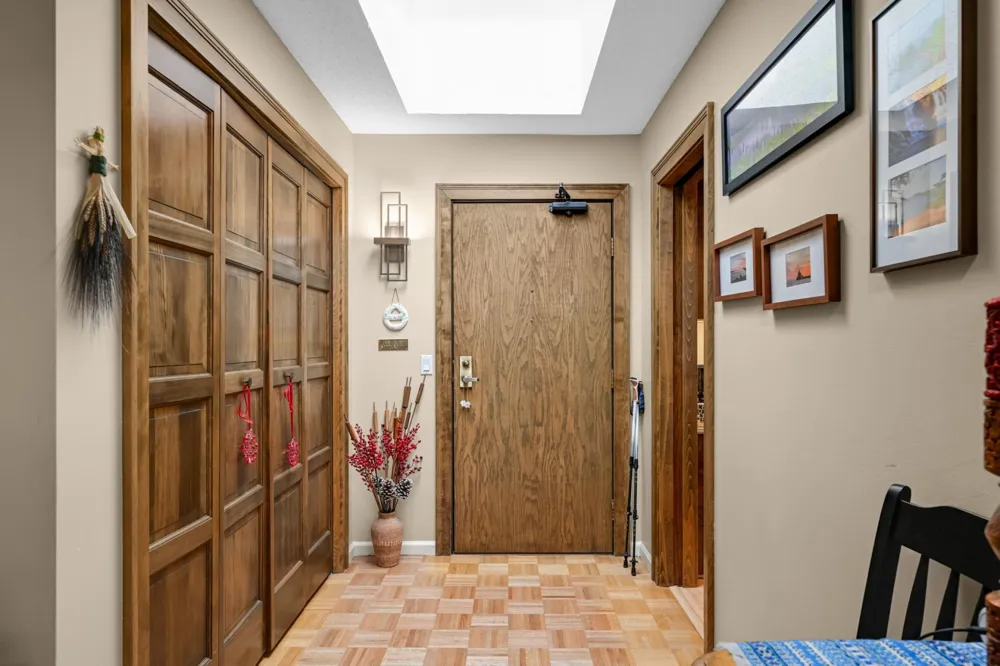8400 Pennsylvania Road #320 Bloomington, MN 55438