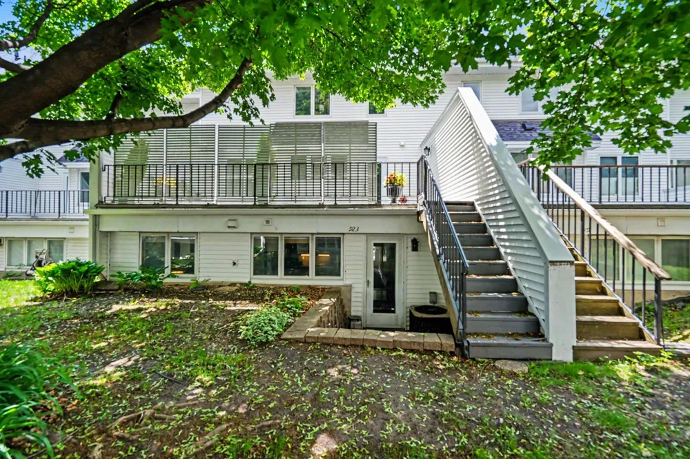 921 Dartmouth Avenue SE Minneapolis, MN 55414