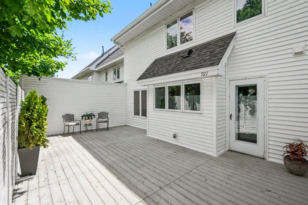 921 Dartmouth Avenue SE Minneapolis, MN 55414