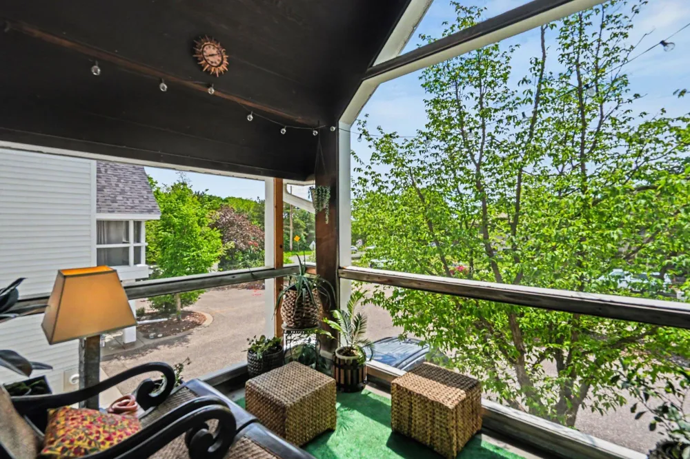 921 Dartmouth Avenue SE Minneapolis, MN 55414