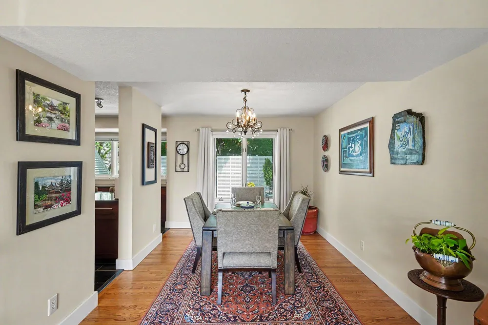 921 Dartmouth Avenue SE Minneapolis, MN 55414