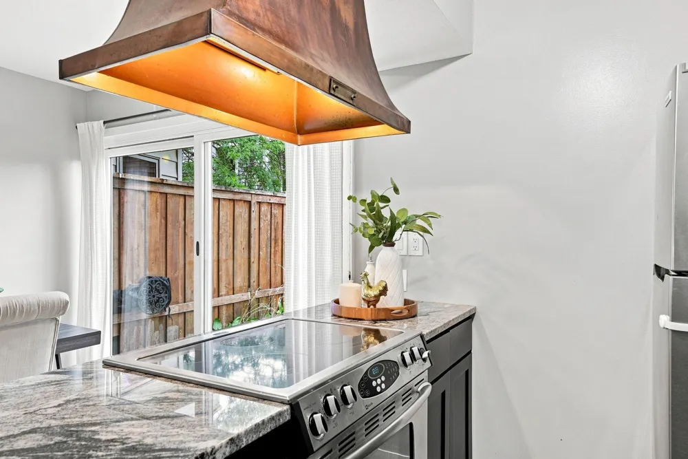 6399 Barrie Road Edina, MN 55435