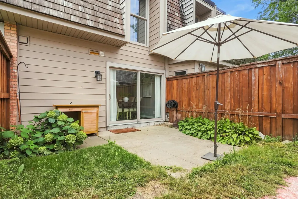 6399 Barrie Road Edina, MN 55435