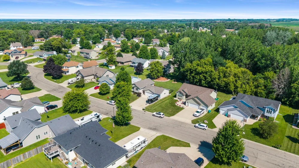 1291 Bellflower Lane NE Owatonna, MN 55060