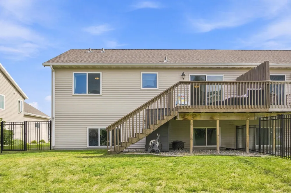 3542 23rd Avenue S Moorhead, MN 56560