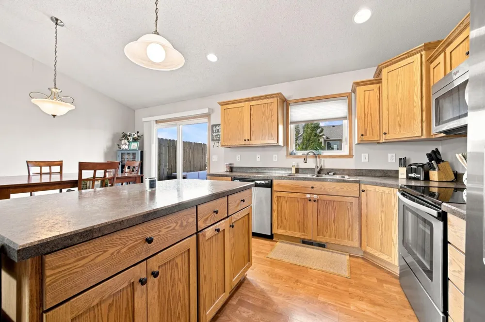 3542 23rd Avenue S Moorhead, MN 56560