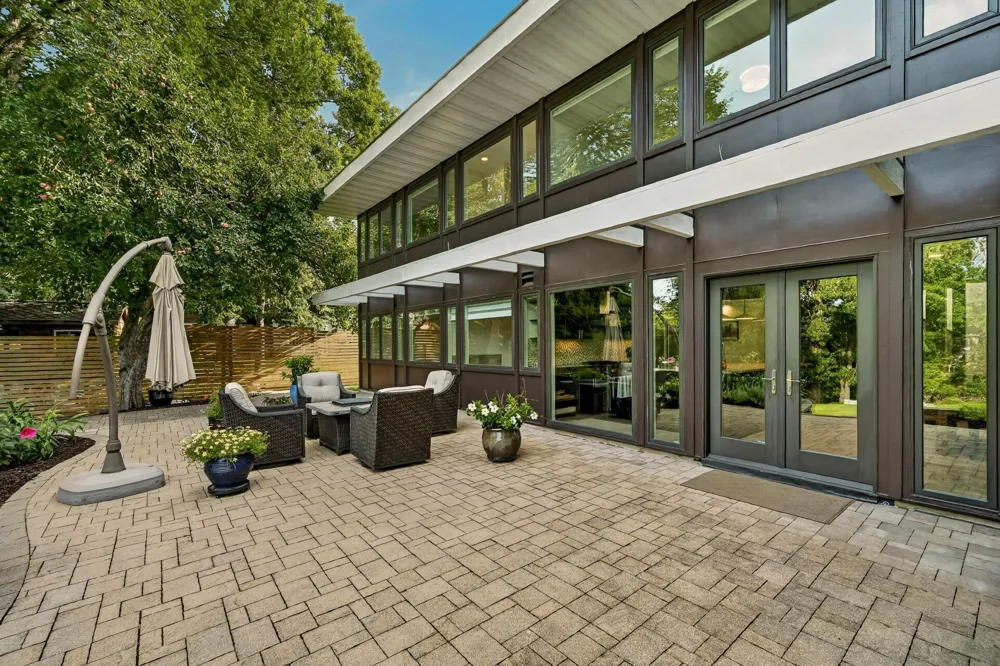1061 Plummer Lane SW Rochester, MN 55902