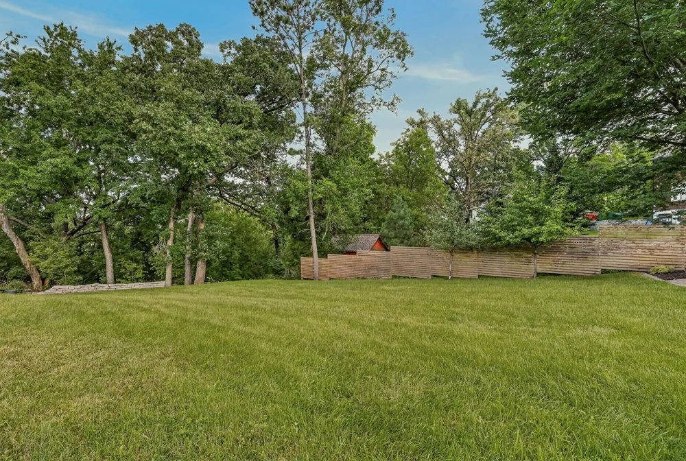 1061 Plummer Lane SW Rochester, MN 55902