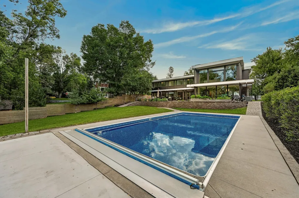 1061 Plummer Lane SW Rochester, MN 55902