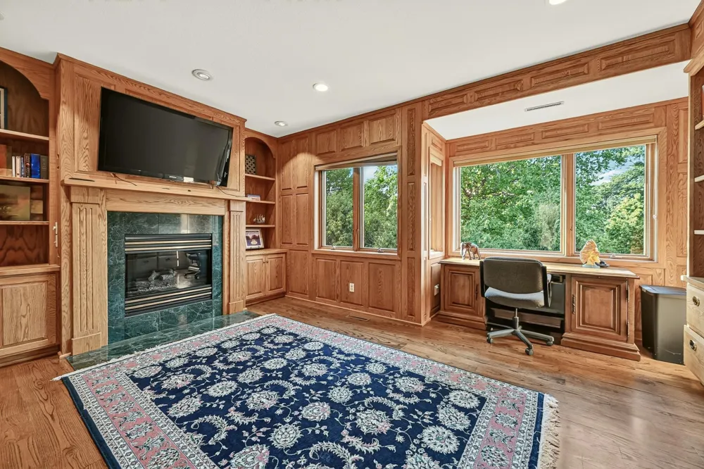 1061 Plummer Lane SW Rochester, MN 55902