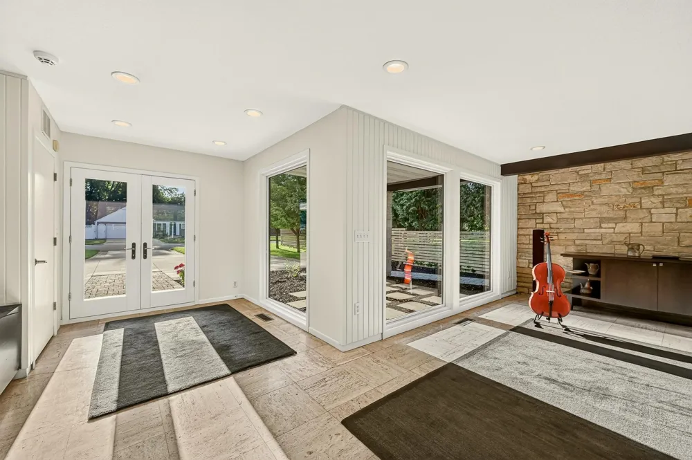 1061 Plummer Lane SW Rochester, MN 55902