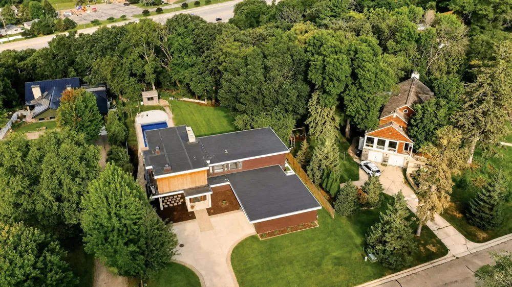 1061 Plummer Lane SW Rochester, MN 55902