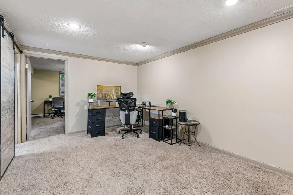 12718 Dupont Avenue S Burnsville, MN 55337