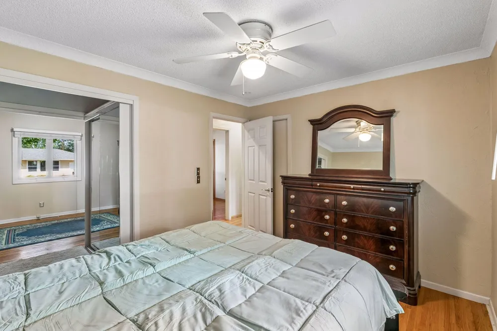 12718 Dupont Avenue S Burnsville, MN 55337