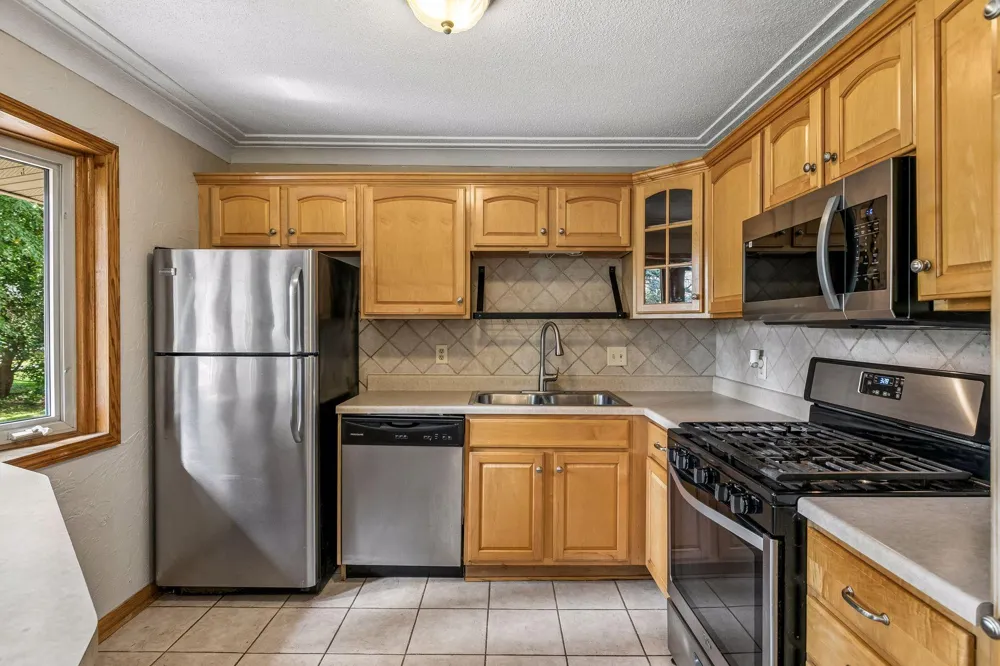 12718 Dupont Avenue S Burnsville, MN 55337