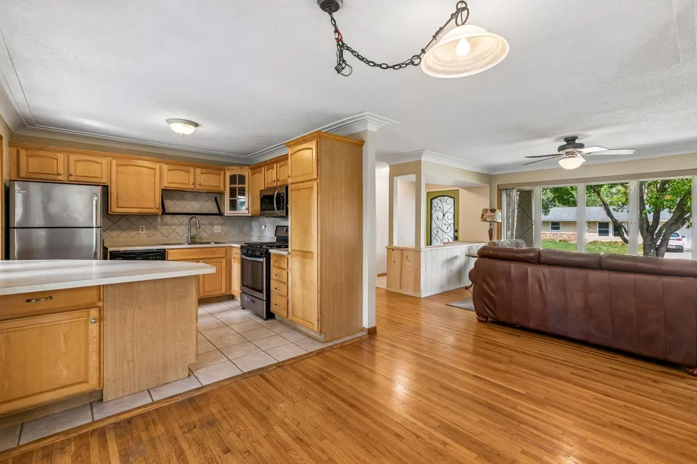 12718 Dupont Avenue S Burnsville, MN 55337