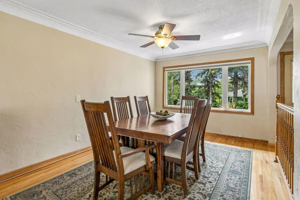 12718 Dupont Avenue S Burnsville, MN 55337