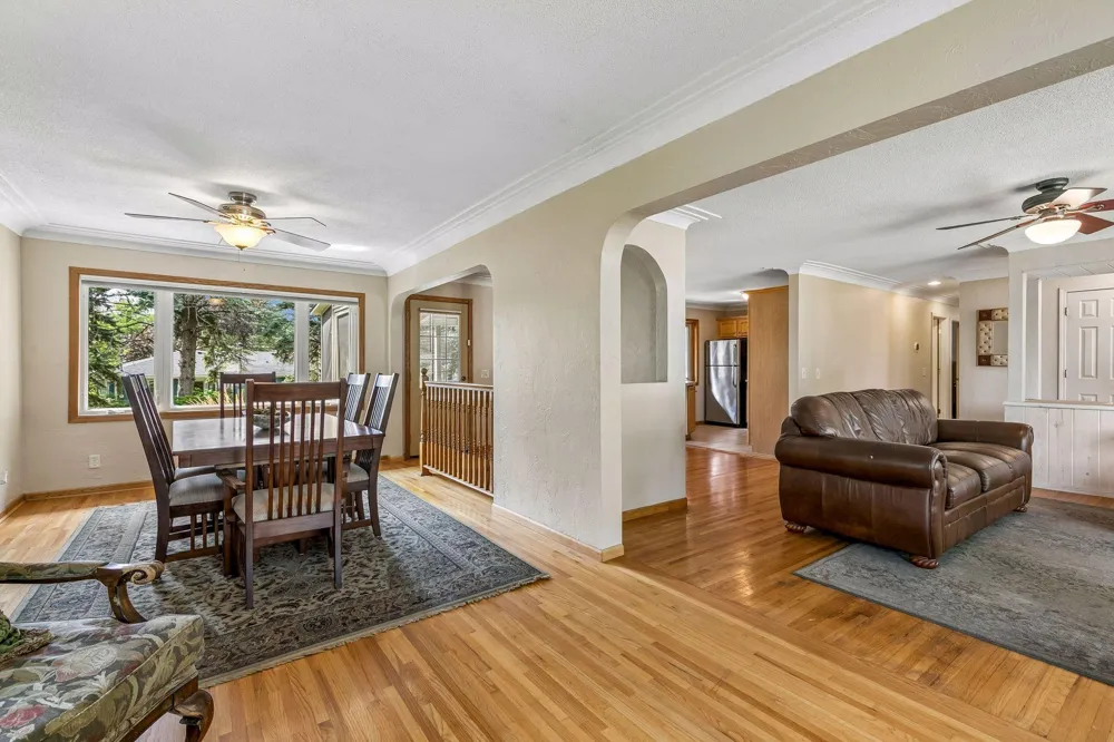 12718 Dupont Avenue S Burnsville, MN 55337