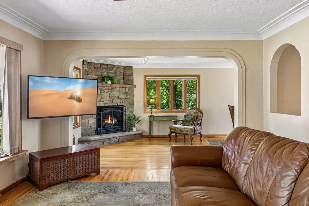 12718 Dupont Avenue S Burnsville, MN 55337