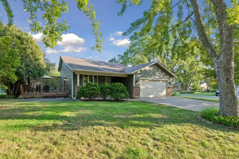 951 Redwing Court