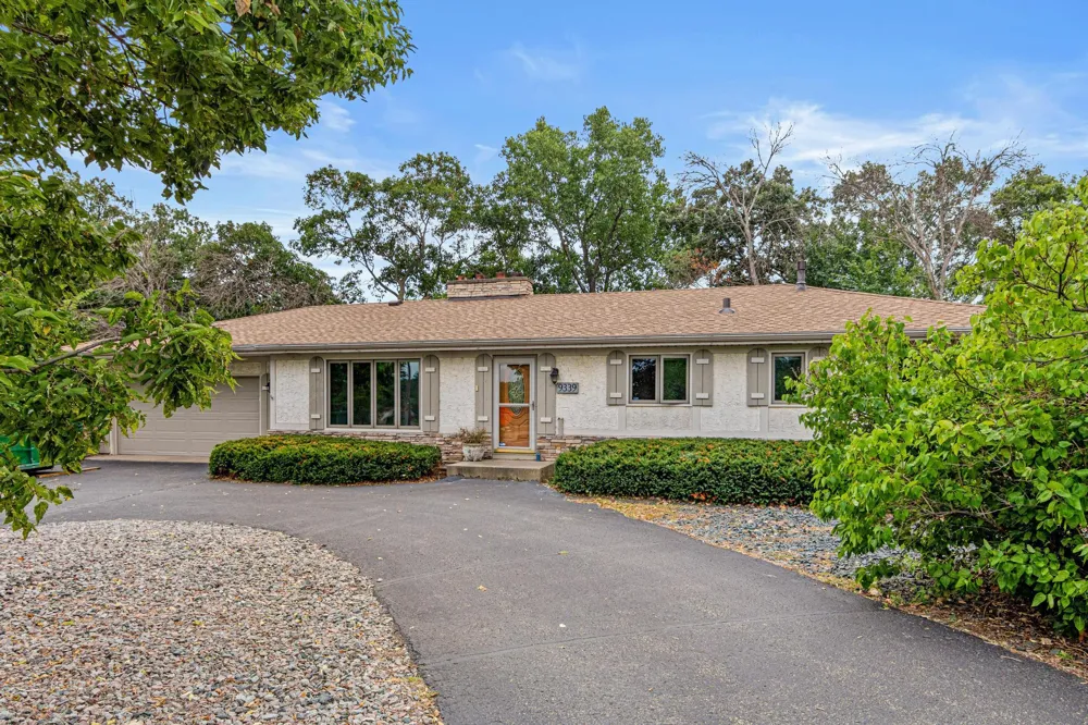 9339 Cedar Lake Road S Saint Louis Park, MN 55426