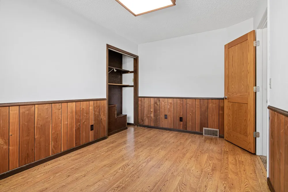 9339 Cedar Lake Road S Saint Louis Park, MN 55426