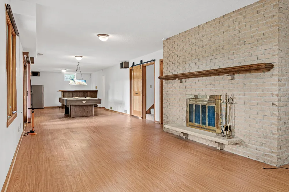 9339 Cedar Lake Road S Saint Louis Park, MN 55426