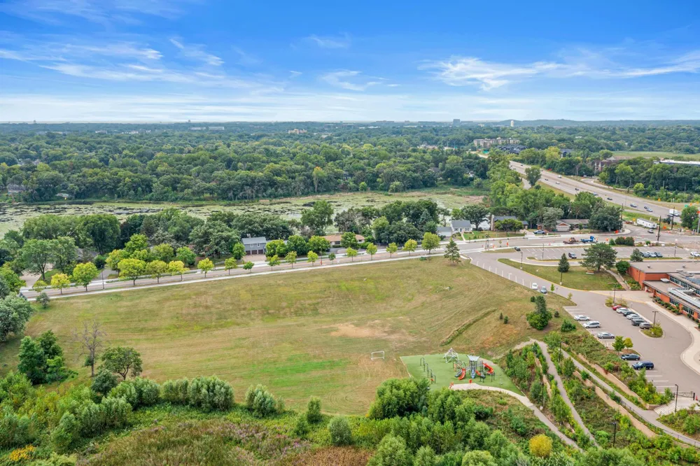 9339 Cedar Lake Road S Saint Louis Park, MN 55426