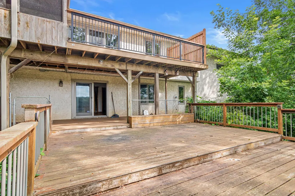 9339 Cedar Lake Road S Saint Louis Park, MN 55426