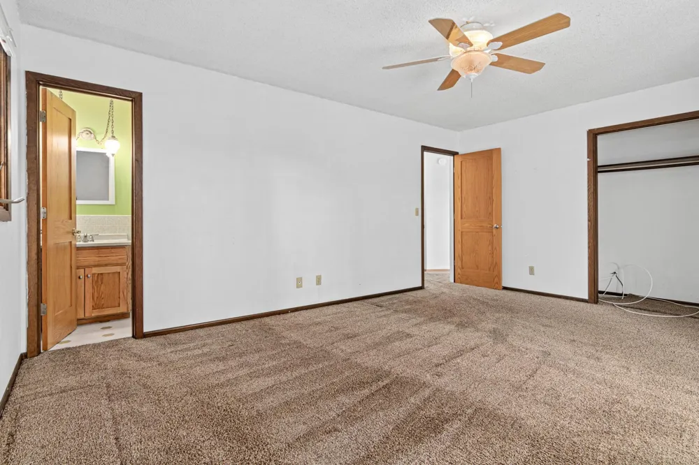 9339 Cedar Lake Road S Saint Louis Park, MN 55426