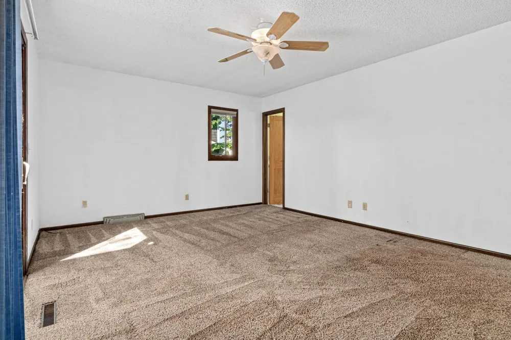 9339 Cedar Lake Road S Saint Louis Park, MN 55426