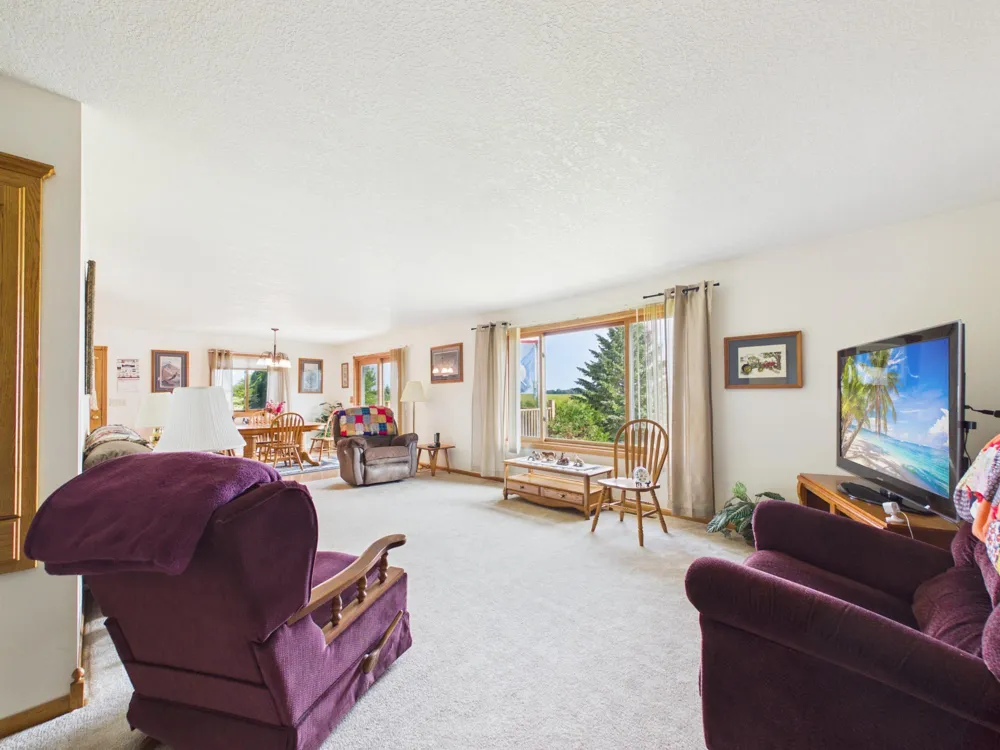 33826 County Road 18 Starbuck, MN 56381