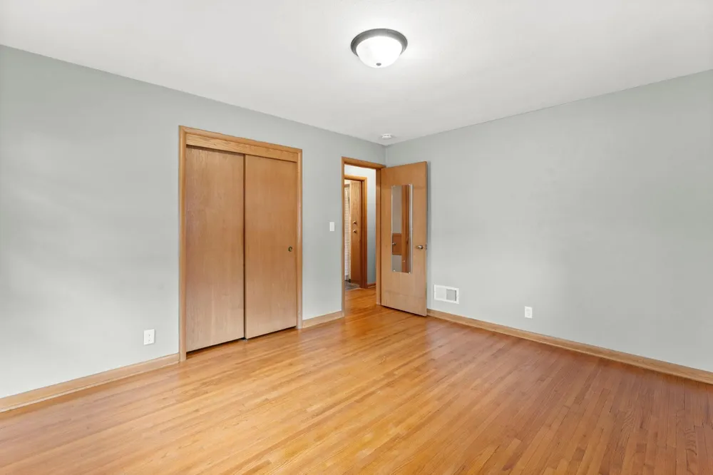 238 Macarthur Street W South Saint Paul, MN 55075
