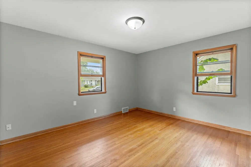 238 Macarthur Street W South Saint Paul, MN 55075