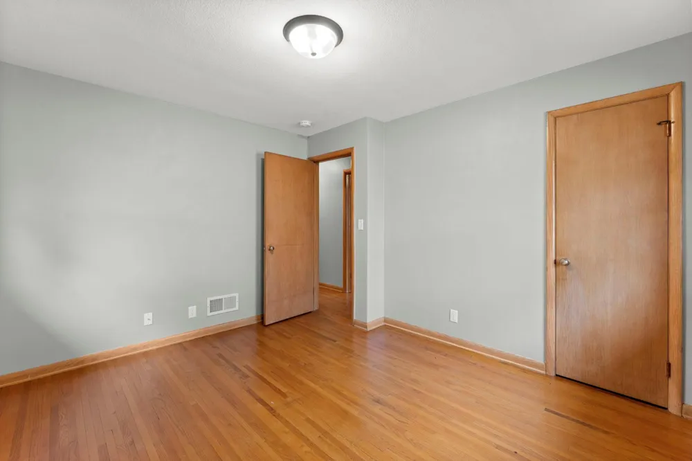 238 Macarthur Street W South Saint Paul, MN 55075