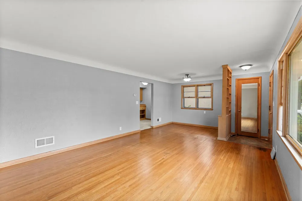238 Macarthur Street W South Saint Paul, MN 55075