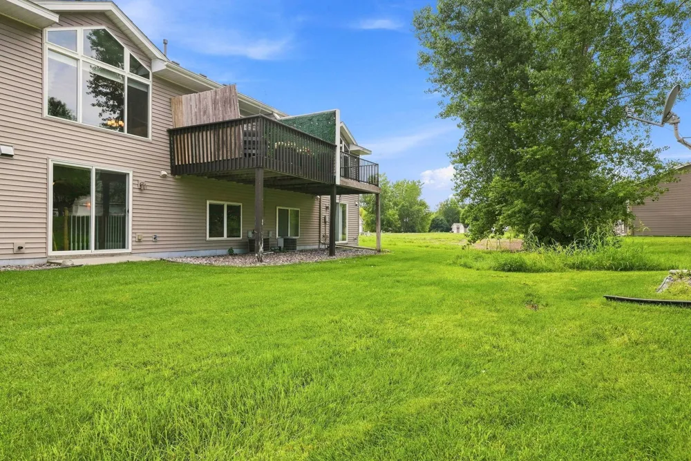 7606 Red Fox Trail Greenfield, MN 55373