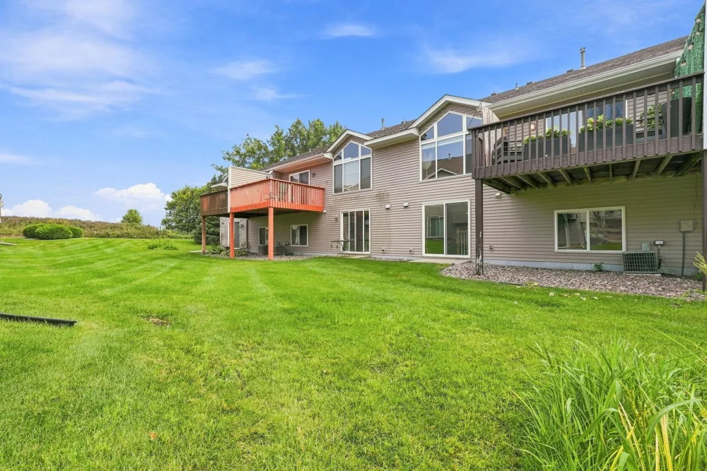 7606 Red Fox Trail Greenfield, MN 55373