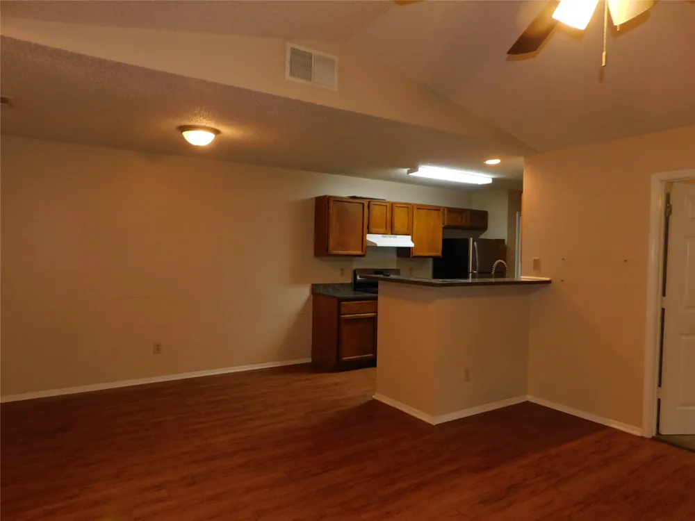 7900 West Gate Boulevard #A Austin, TX 78745