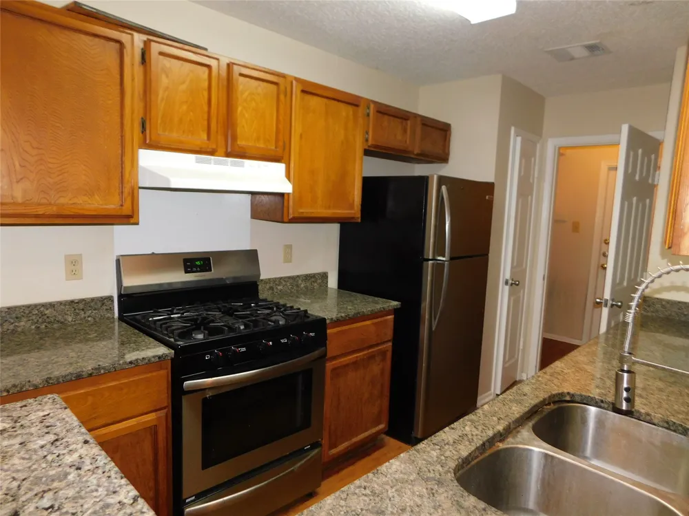 7900 West Gate Boulevard #A Austin, TX 78745