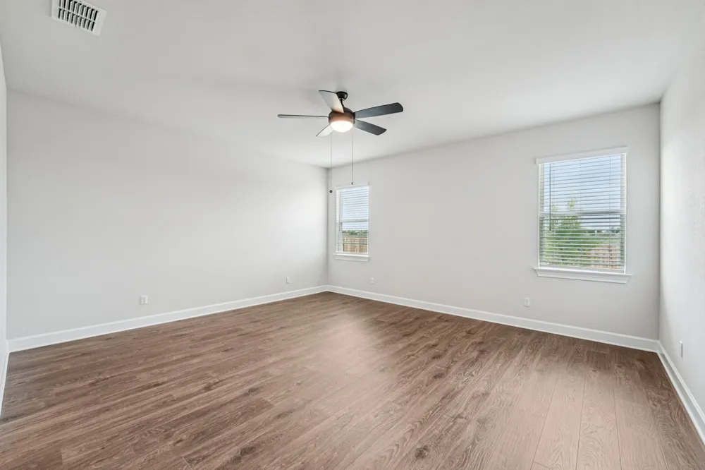 501 W Luna Blue Lane Jarrell, TX 76537