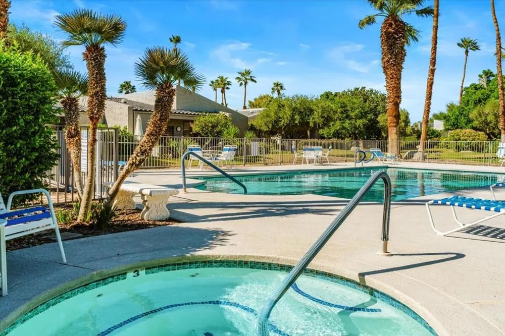 2620 Whitewater Club Drive #D Palm Springs, CA 92262