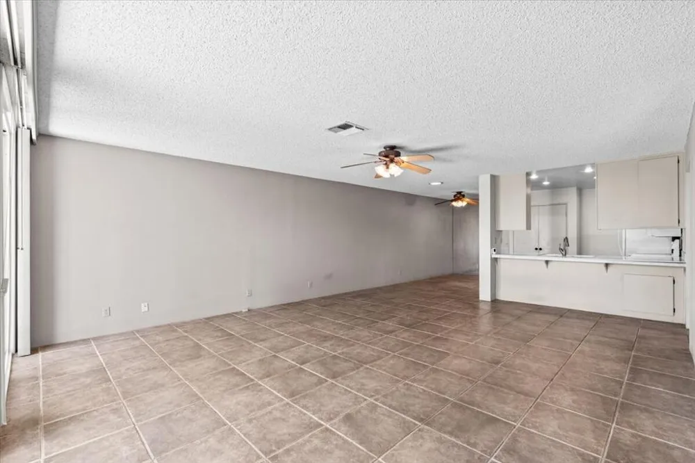 2620 Whitewater Club Drive #D Palm Springs, CA 92262