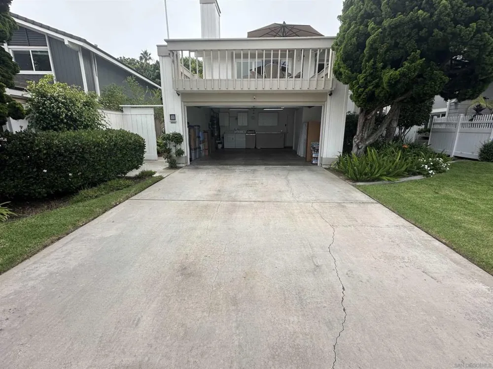 22 Catspaw Cape Coronado, CA 92118