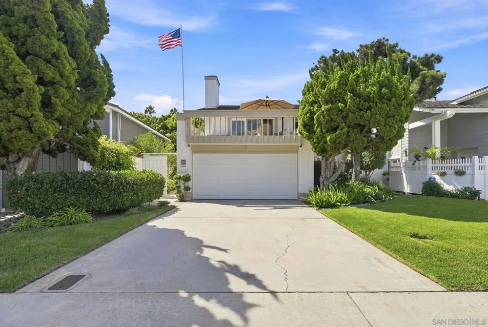 22 Catspaw Cape Coronado, CA 92118