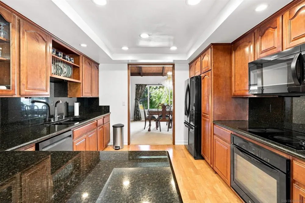 22 Catspaw Cape Coronado, CA 92118
