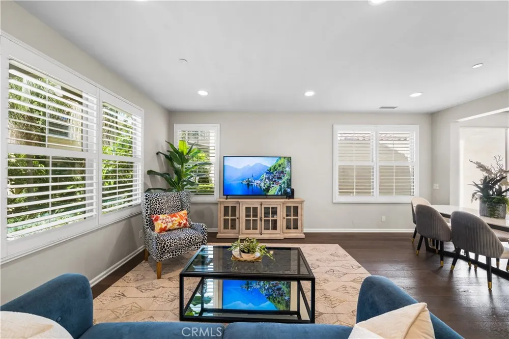 66 Desert Pne Irvine, CA 92620