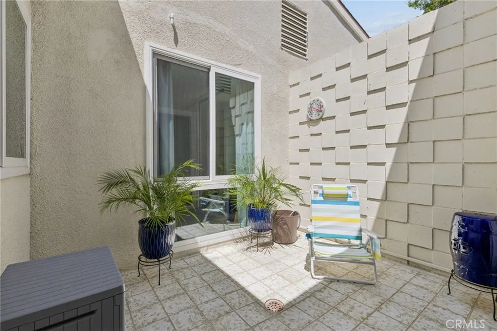 80 Calle Aragon #G Laguna Woods, CA 92637