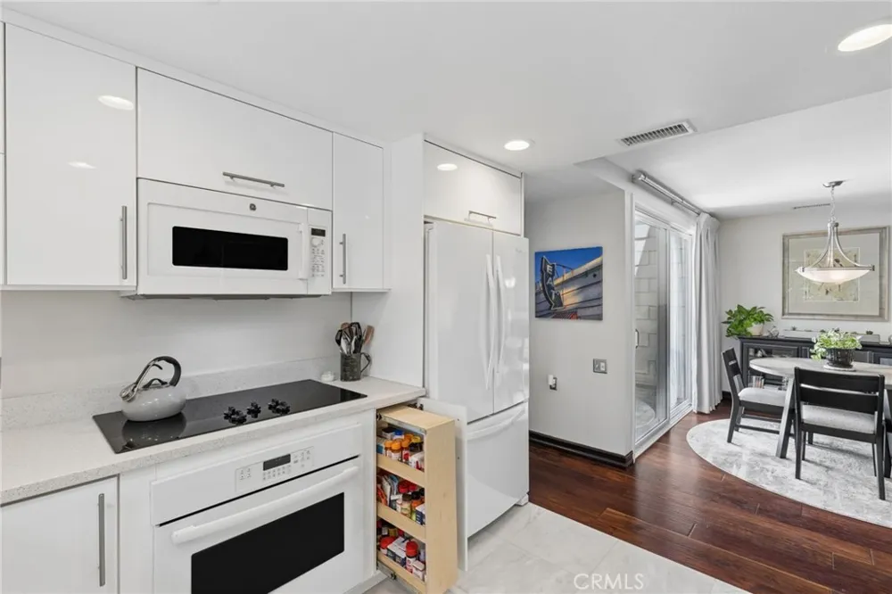 80 Calle Aragon #G Laguna Woods, CA 92637